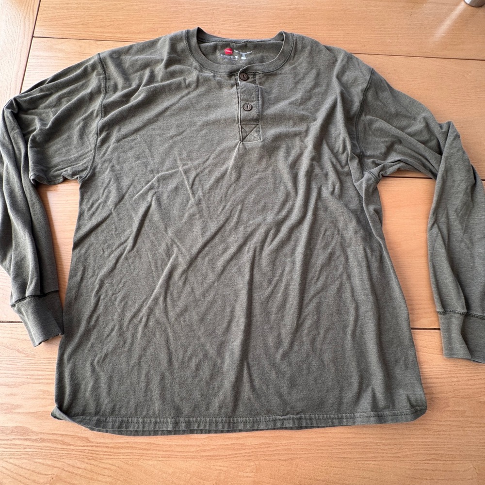 Hanes Beefy T Henley Shirt Mens XL Green Long Sleeve Cotton Casual Minimalist‎